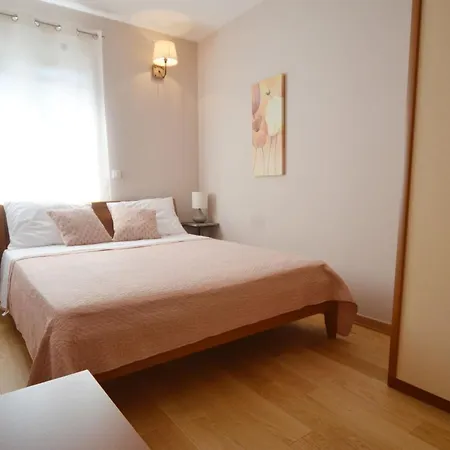 Charming Retreat Near With Private Balcony * Rovinj